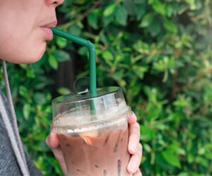El Impacto del Café y el Té en tus Dientes