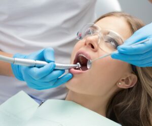 Las Enfermedades Dentales Más Frecuentes en Verano